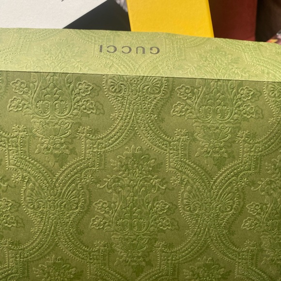 GUCCI x ADIDAS Slides (Authentic) - Picture 10 of 16